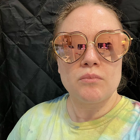 Chloe Heart-Shaped Sunglasses with case - Picture 8 of 11